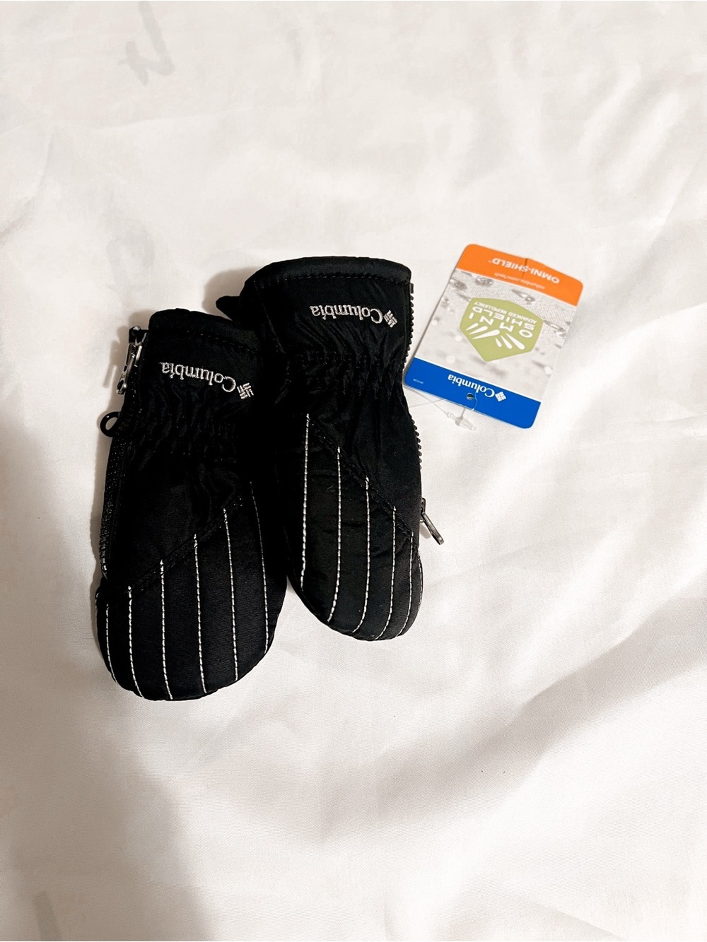 NWT Columbia Infant Black Insulated Mittens - Warm Winter Gloves